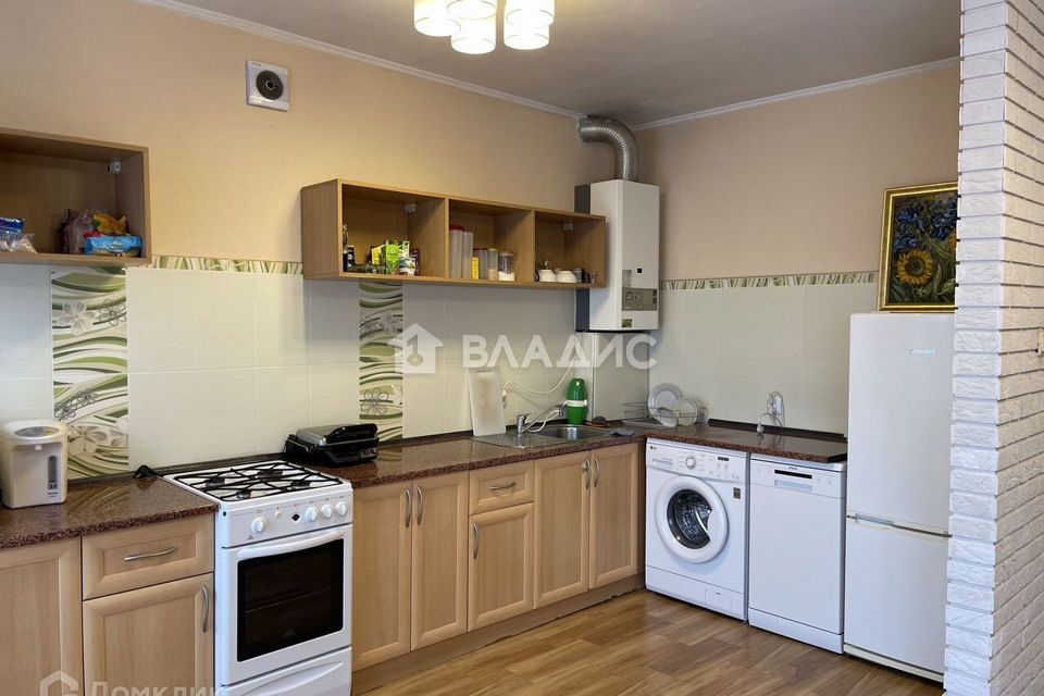Продаётся 2-комнатная квартира, 76.5 м²