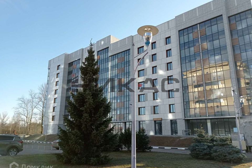 Продаётся 1-комнатная квартира, 57.6 м²