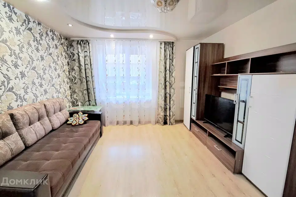 Продаётся 1-комнатная квартира, 38 м²