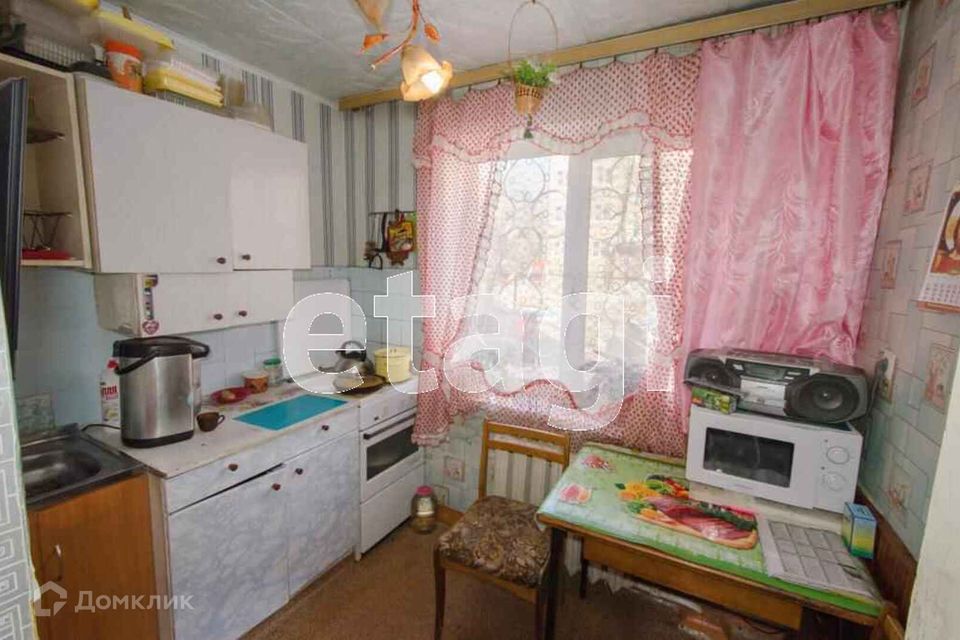 Продаётся 3-комнатная квартира, 56.2 м²