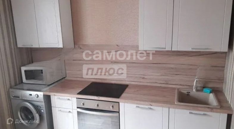 Сдаётся 1-комнатная квартира, 43 м²