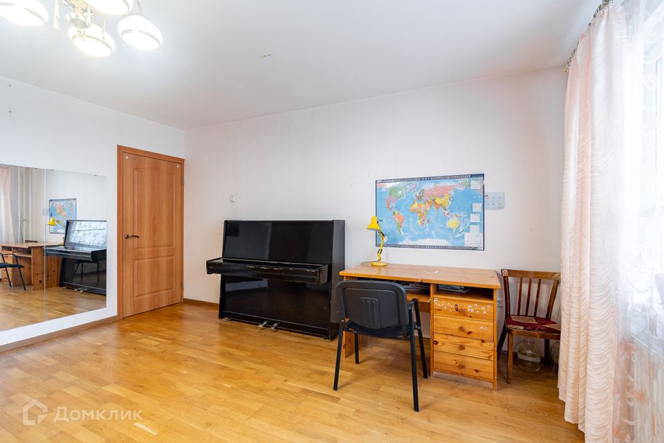 Продаётся 2-комнатная квартира, 67.8 м²