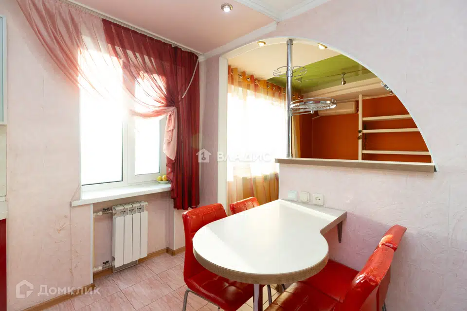 Продаётся 3-комнатная квартира, 72.8 м²