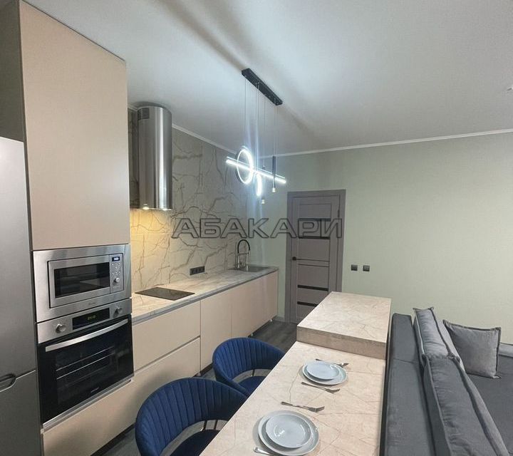 Сдаётся 2-комнатная квартира, 64 м²