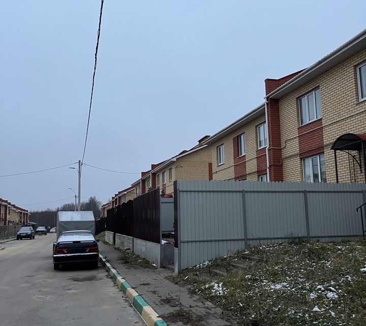 Продаётся 2-комнатная квартира, 55.5 м²