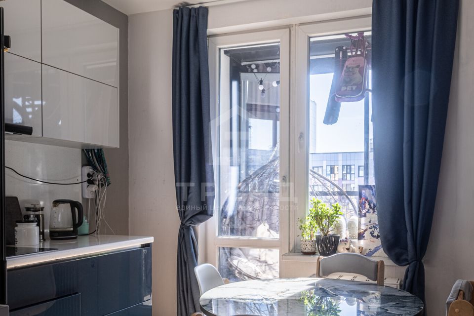 Продаётся 2-комнатная квартира, 56.2 м²