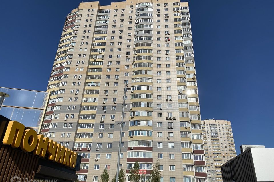 Продаётся 1-комнатная квартира, 42.3 м²