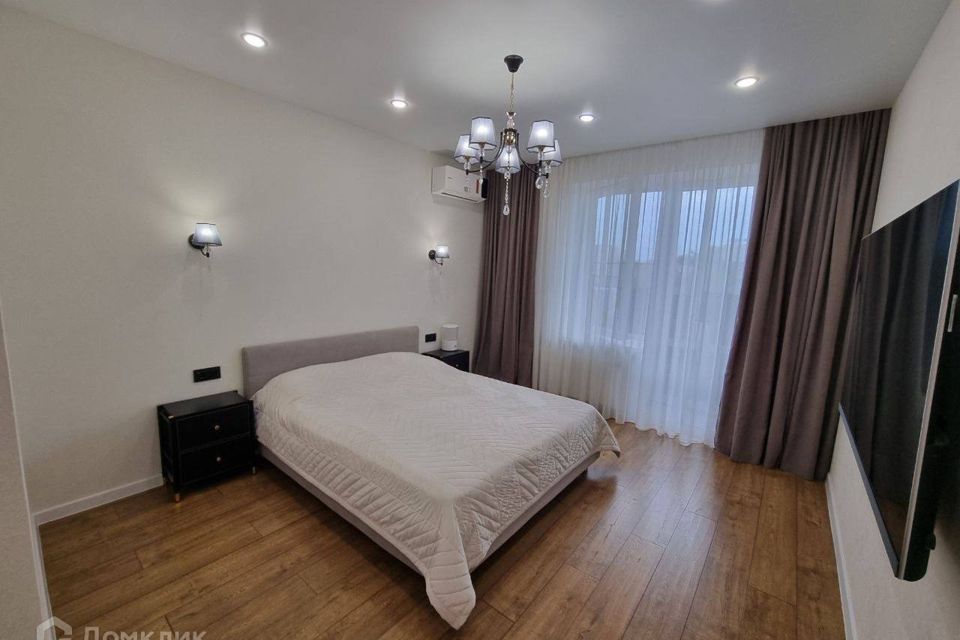Продаётся 2-комнатная квартира, 77.4 м²