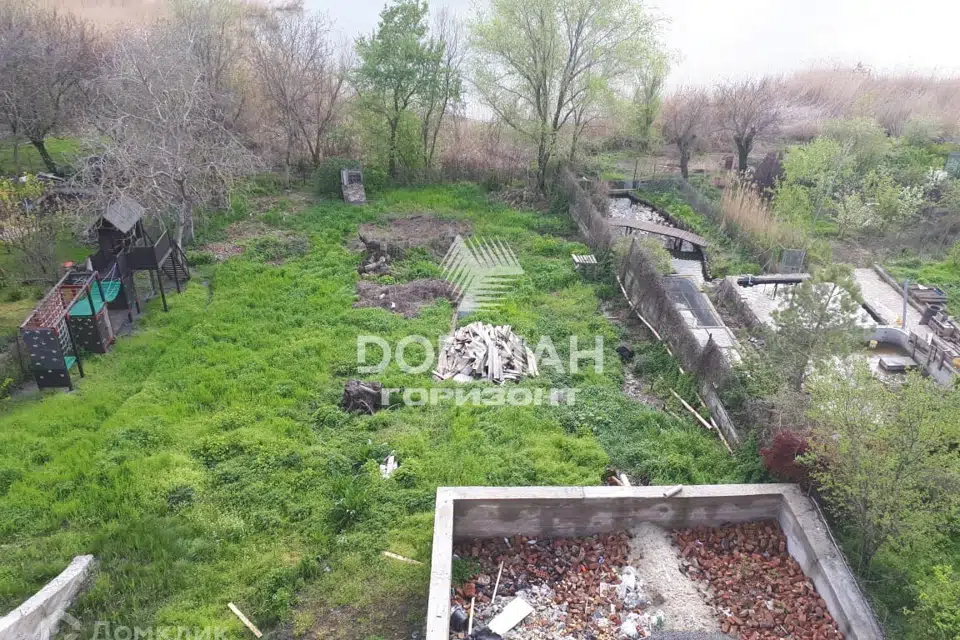 Продаётся 2-этажный дом, 310 м²