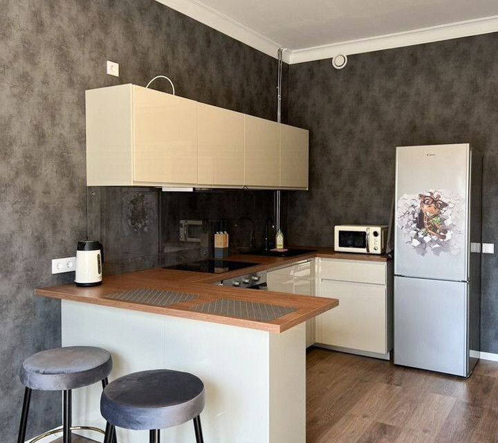 Сдаётся 2-комнатная квартира, 56 м²