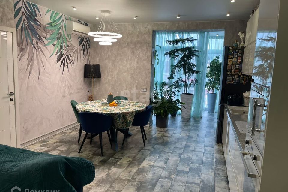 Продаётся 3-комнатная квартира, 62.1 м²