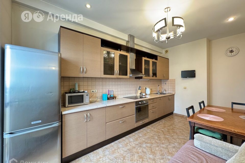 Сдаётся 1-комнатная квартира, 43 м²
