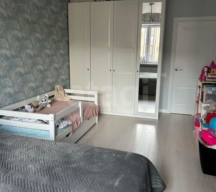 Продаётся 1-комнатная квартира, 42 м²