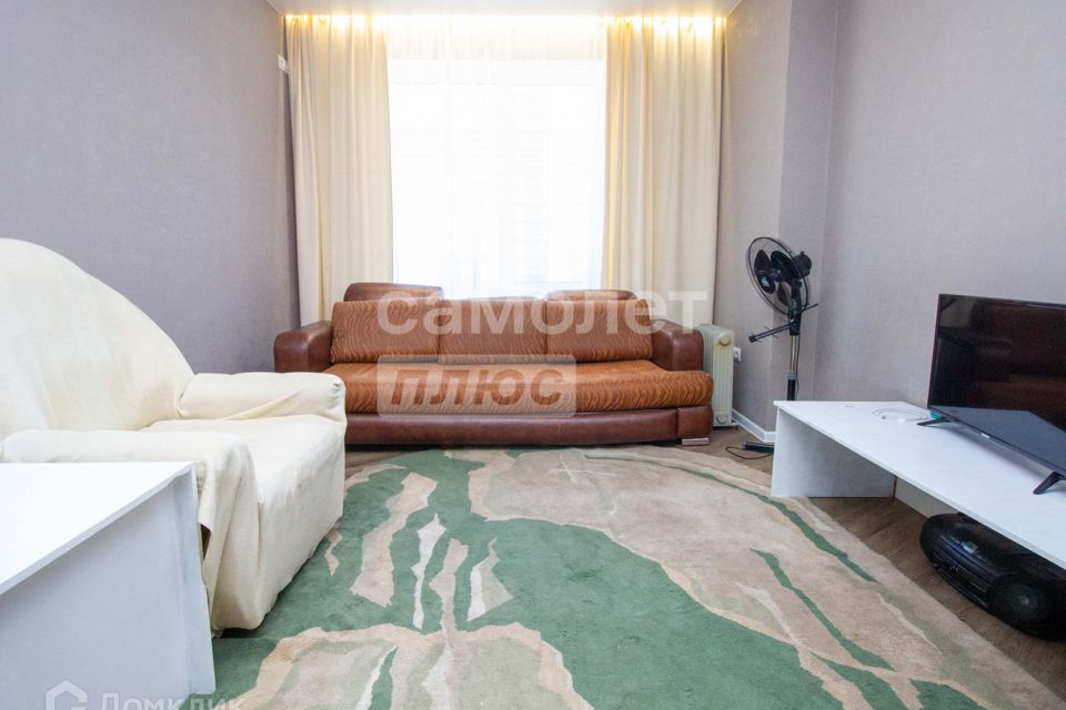 Продаётся 1-комнатная квартира, 38.4 м²