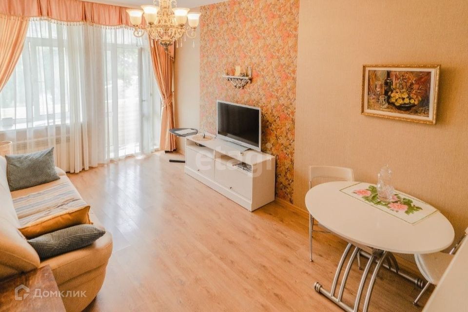 Продаётся 3-комнатная квартира, 77 м²