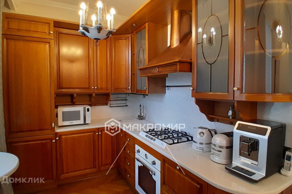 Сдаётся 4-комнатная квартира, 96.2 м²