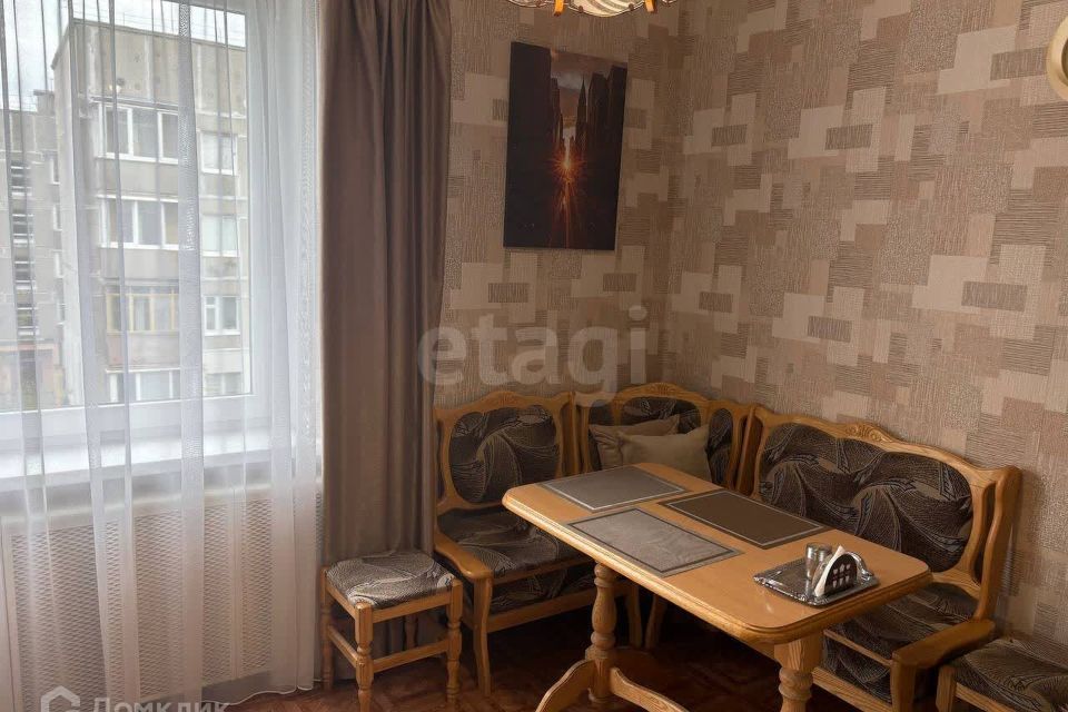 Продаётся 2-комнатная квартира, 43.5 м²