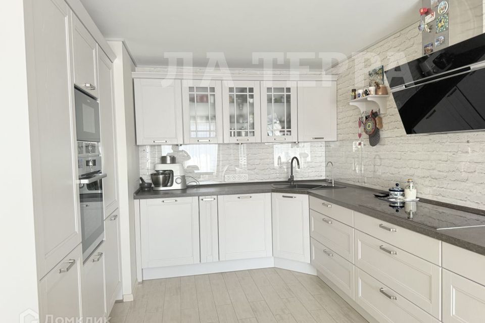 Продаётся 5-комнатная квартира, 151.67 м²