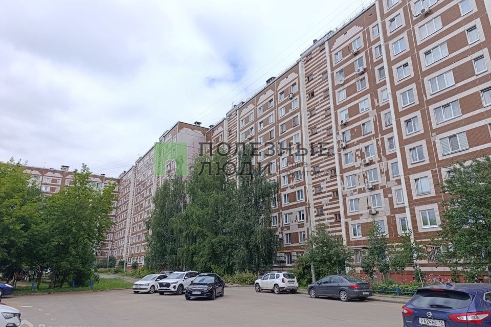 Продаётся 4-комнатная квартира, 120.4 м²