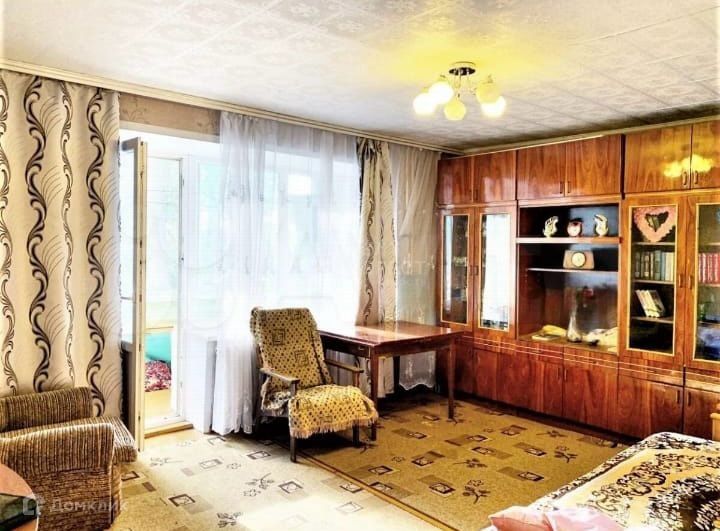 Продаётся 4-комнатная квартира, 77 м²