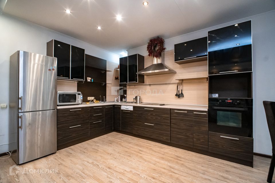 Сдаётся 3-комнатная квартира, 96.1 м²