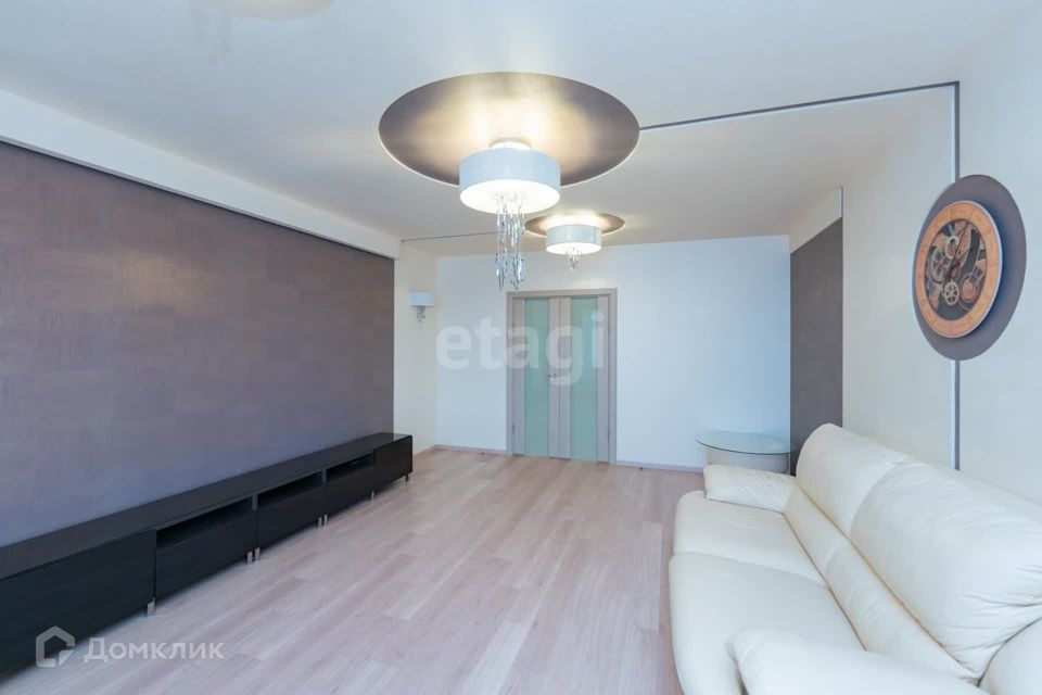Продаётся 2-комнатная квартира, 92.2 м²