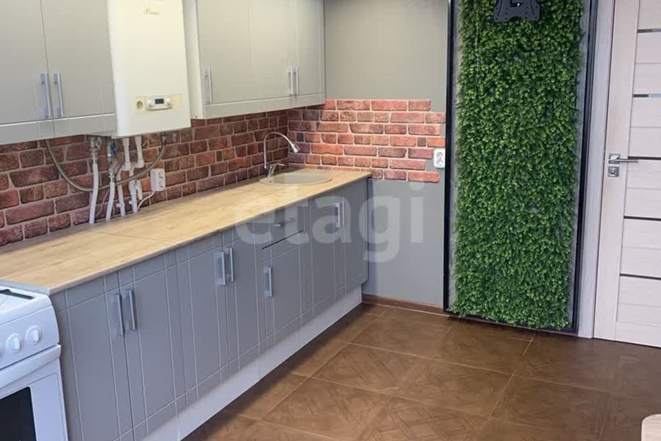 Продаётся 1-комнатная квартира, 32 м²