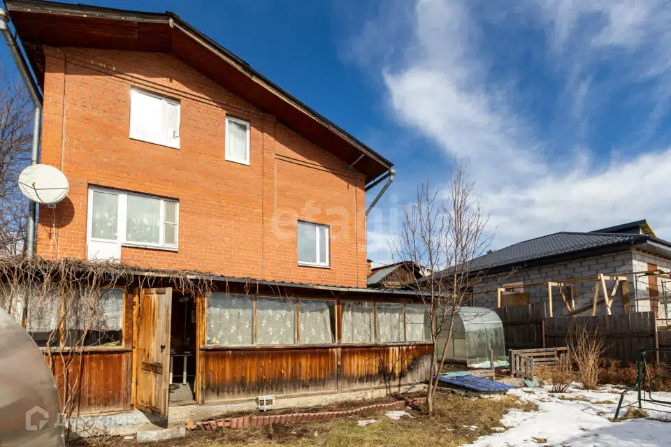 Продаётся 3-этажный дом, 169.4 м²