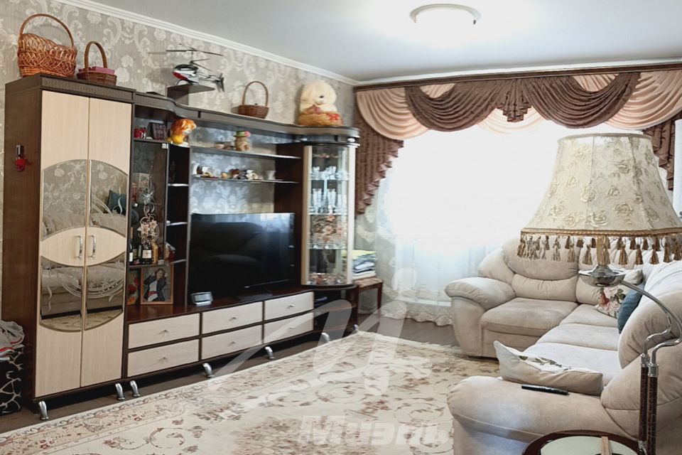 Продаётся 3-комнатная квартира, 75.8 м²