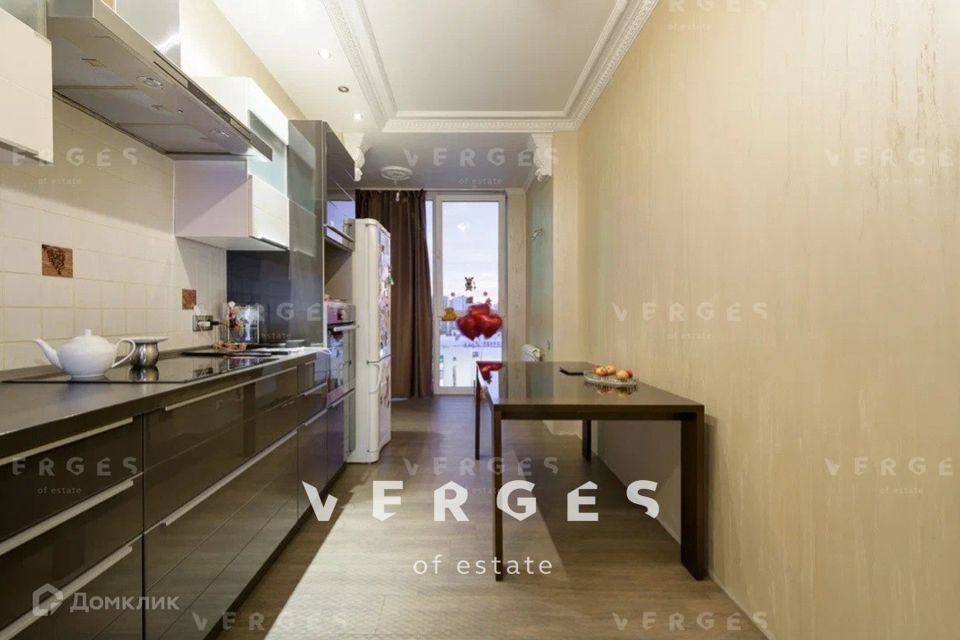Продаётся 1-комнатная квартира, 48 м²