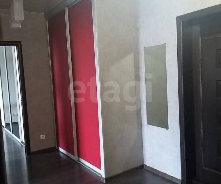 Сдаётся 2-комнатная квартира, 69 м²