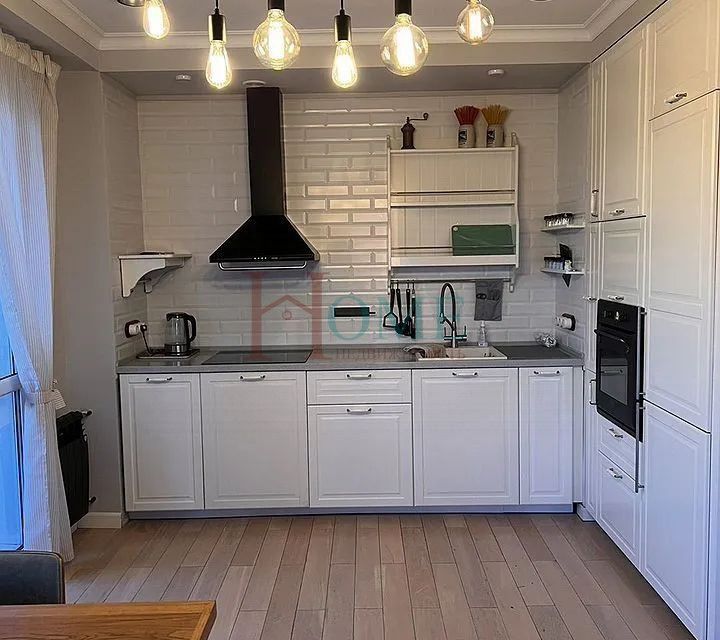 Сдаётся 2-комнатная квартира, 60 м²