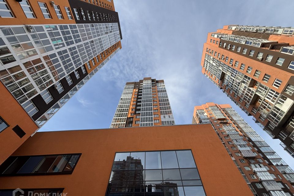 Продаётся 2-комнатная квартира, 69.4 м²
