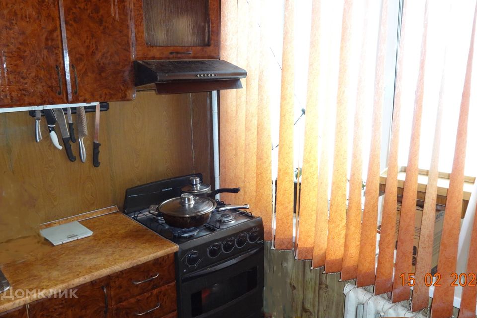 Продаётся 4-комнатная квартира, 61.5 м²
