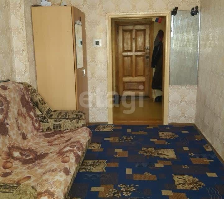 Продаётся 3-комнатная квартира, 45.4 м²