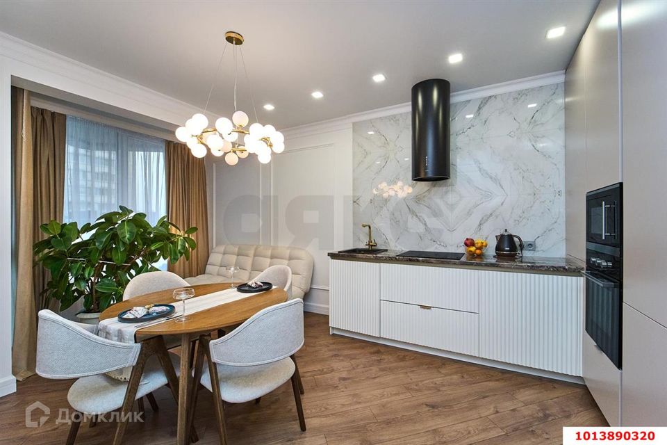 Продаётся 1-комнатная квартира, 48 м²
