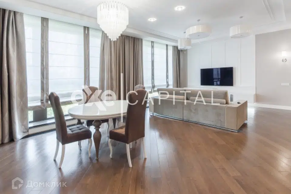 Продаётся 3-комнатная квартира, 131 м²