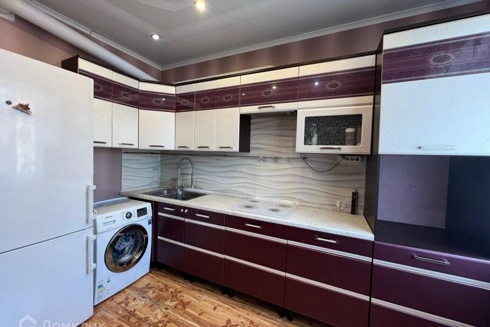 Продаётся 1-комнатная квартира, 41.2 м²