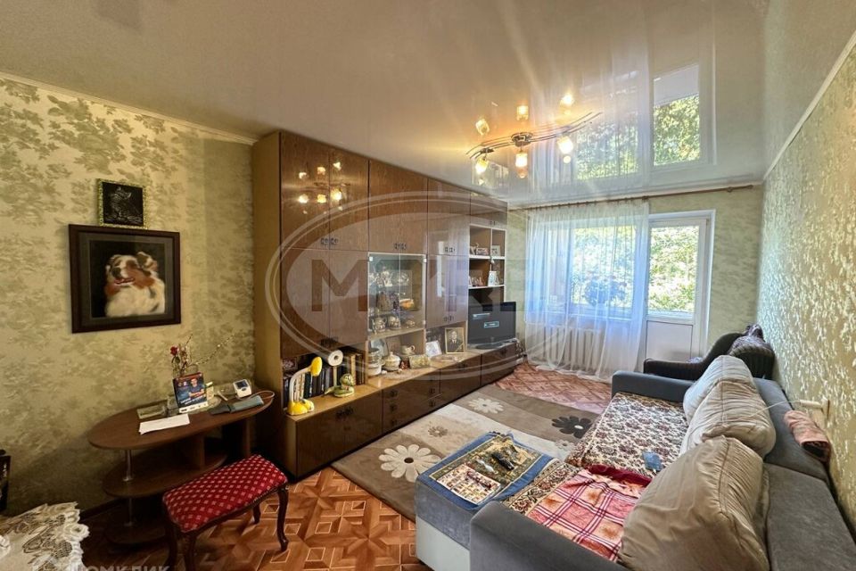 Продаётся 3-комнатная квартира, 62.11 м²