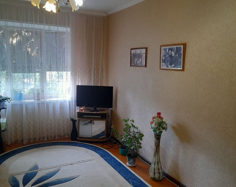 Продаётся 3-комнатная квартира, 63 м²