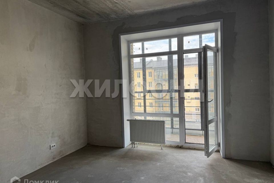 Продаётся 2-комнатная квартира, 65 м²