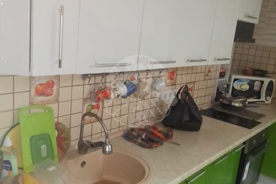 Продаётся 1-комнатная квартира, 50.7 м²