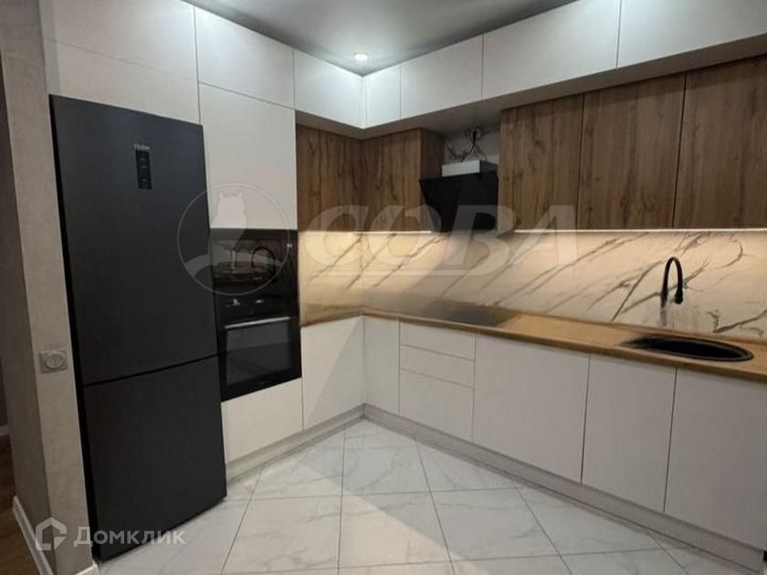 Продаётся 1-комнатная квартира, 63 м²