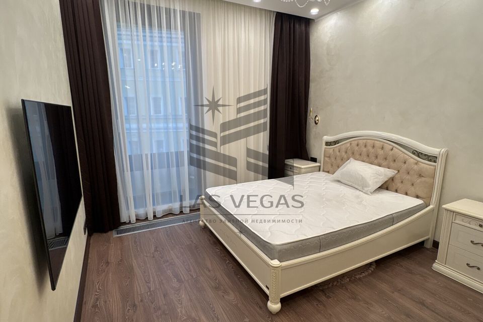 Сдаётся 2-комнатная квартира, 72 м²