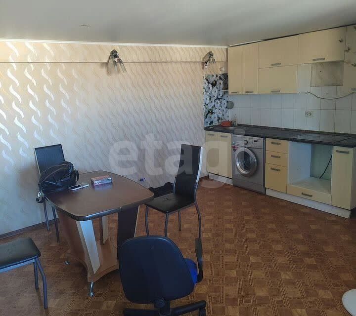 Сдаётся 2-комнатная квартира, 57 м²