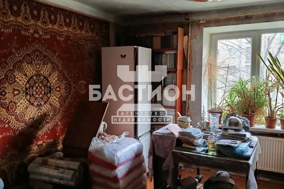 Продаётся 4-комнатная квартира, 82 м²