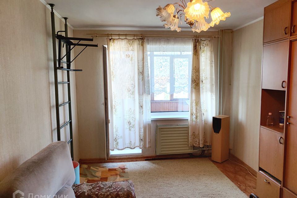 Продаётся 3-комнатная квартира, 57.8 м²