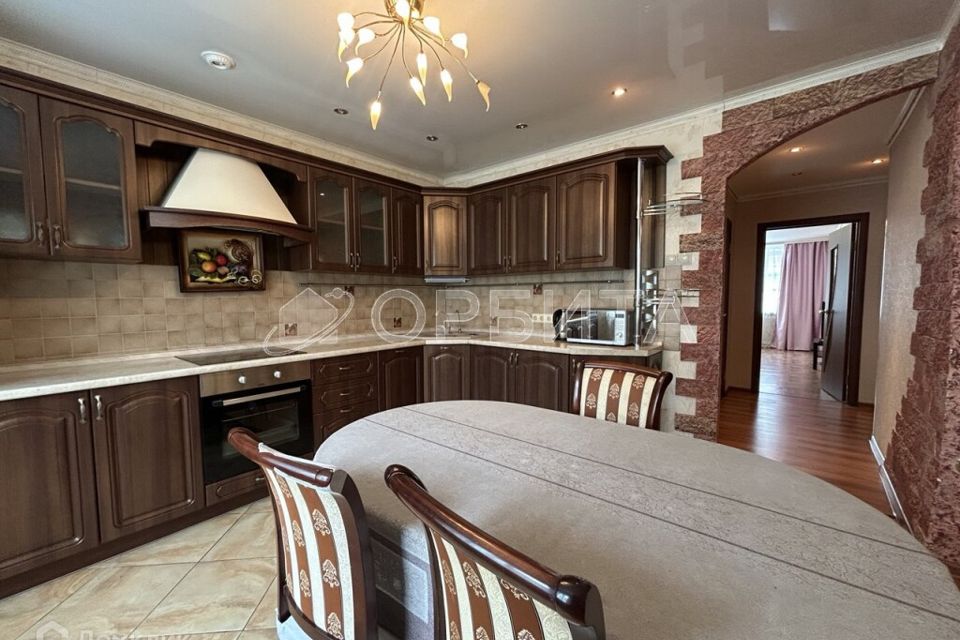 Сдаётся 3-комнатная квартира, 96.8 м²