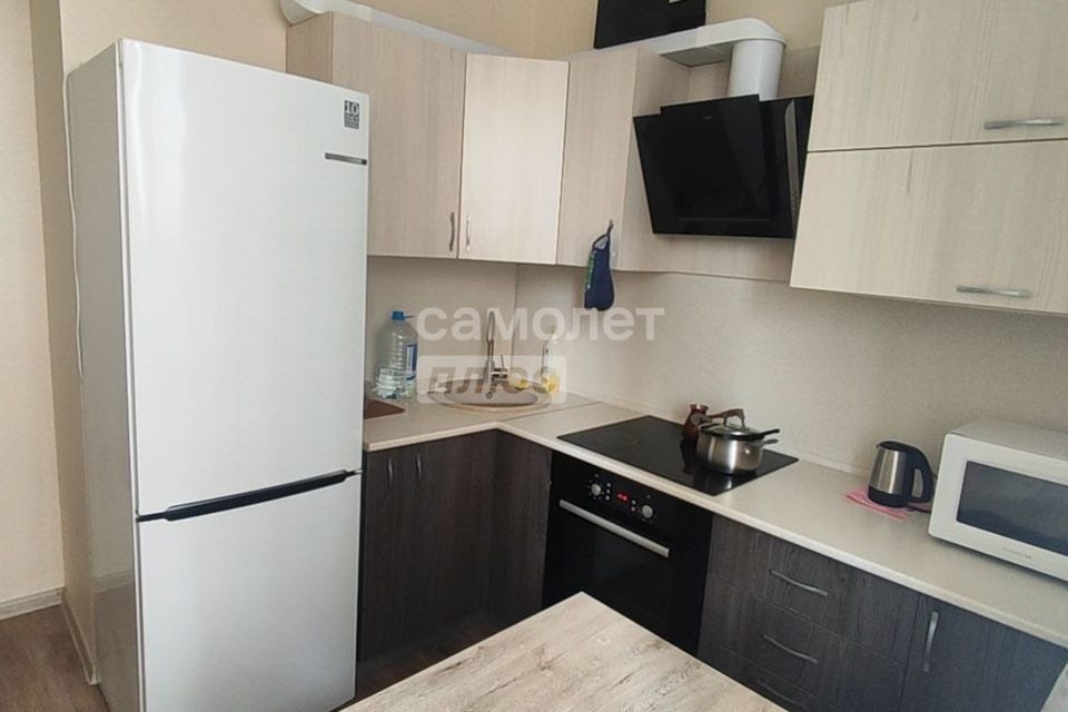 Продаётся 1-комнатная квартира, 37.7 м²