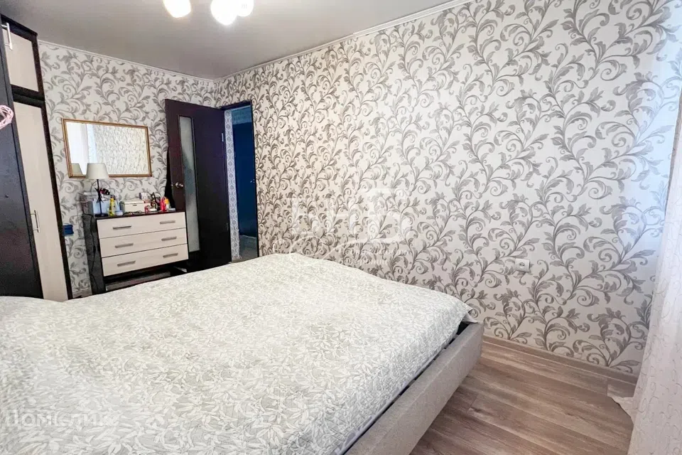 Продаётся 4-комнатная квартира, 73.2 м²